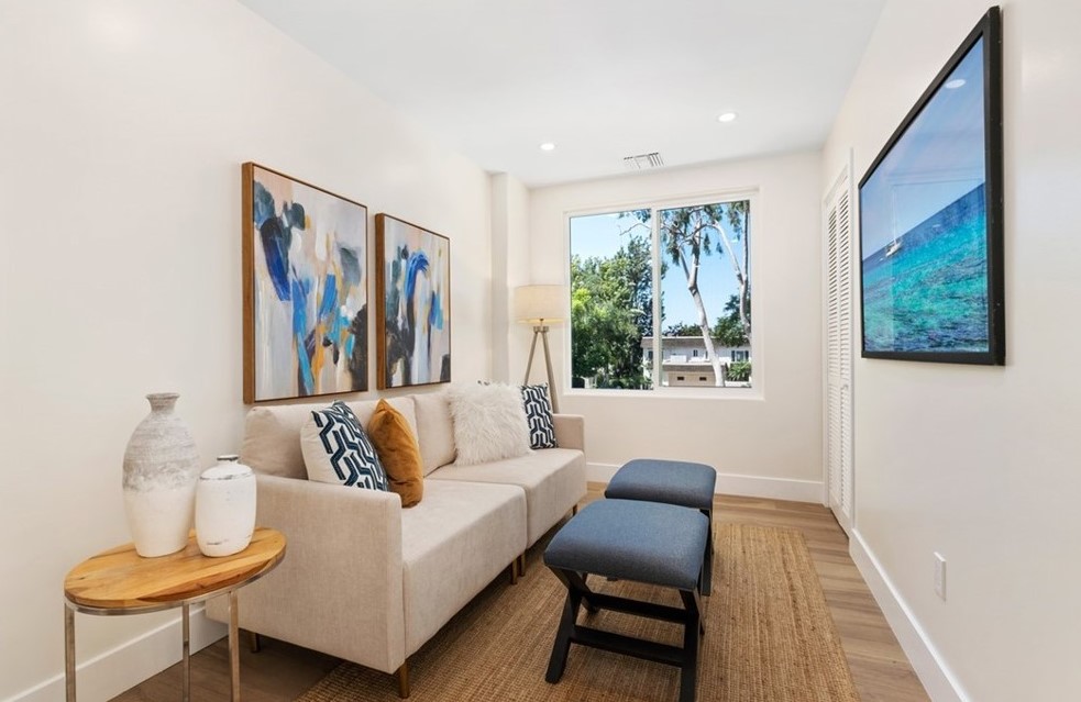 Luxury living room with open view to outdoor space